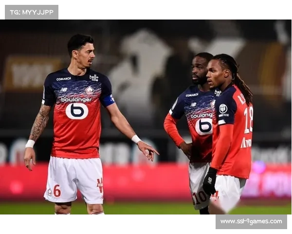 西班牙U20赛前训练聚焦定位球攻防两端展开精细化战术调整